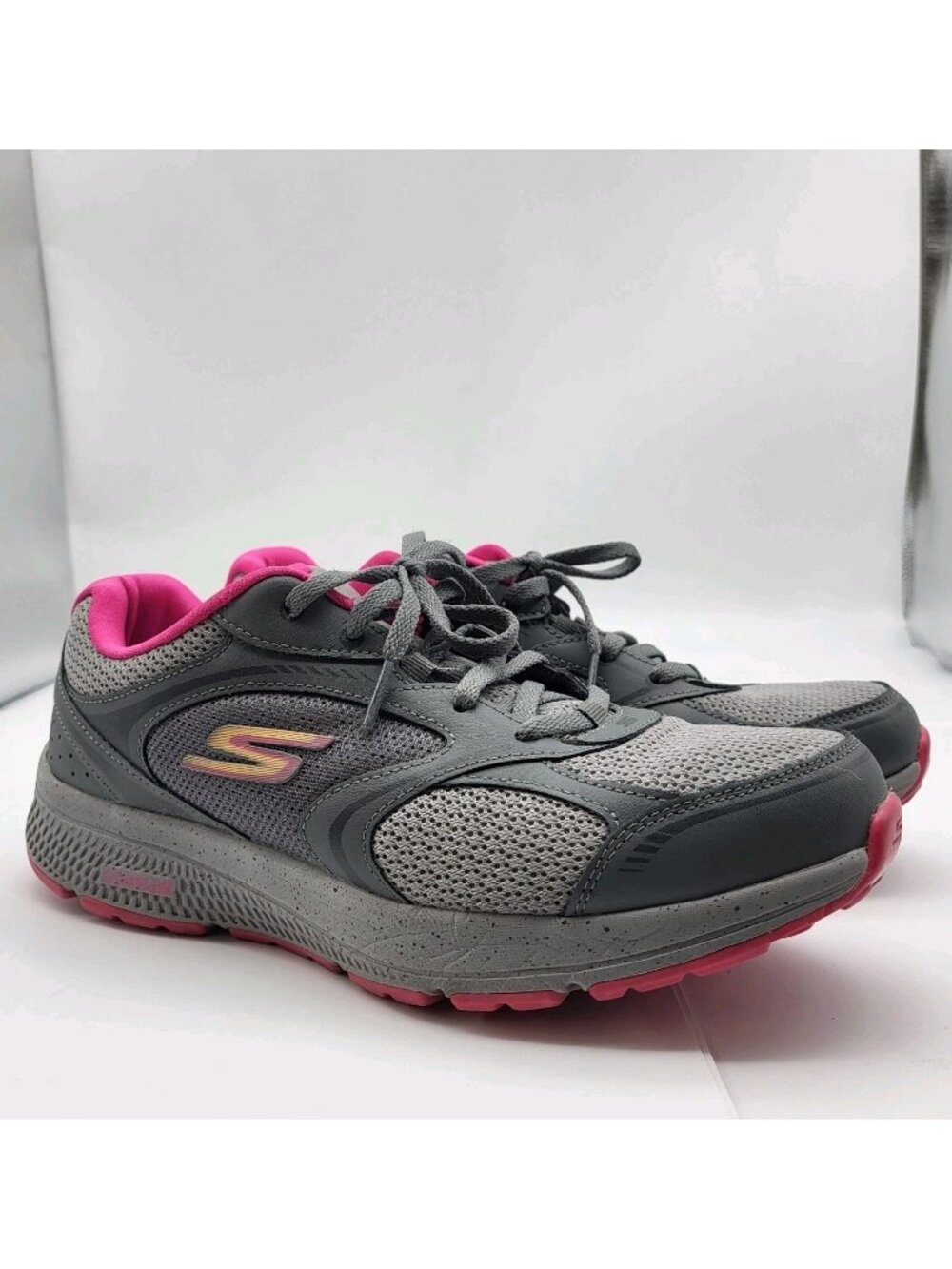 Skechers SZ 8.5 Go Run Consistent Vivid Horizon Athletic sneakers gray leather